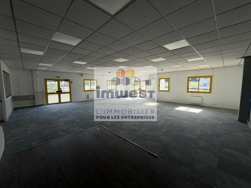 À VENDRE – Local d'activités de 500 m² – Cesson-Sévigné