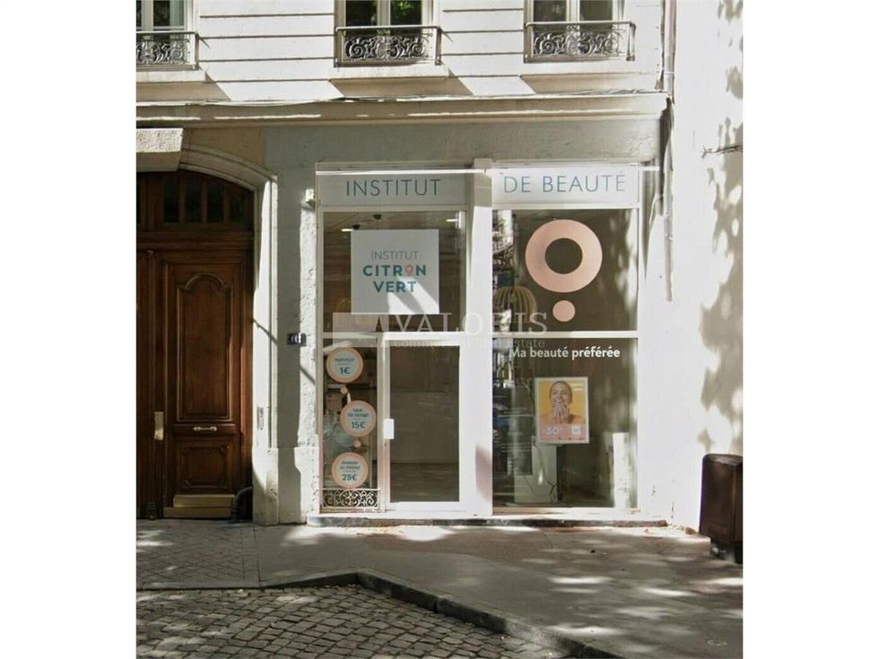 Location local commercial 170 m² non divisibles