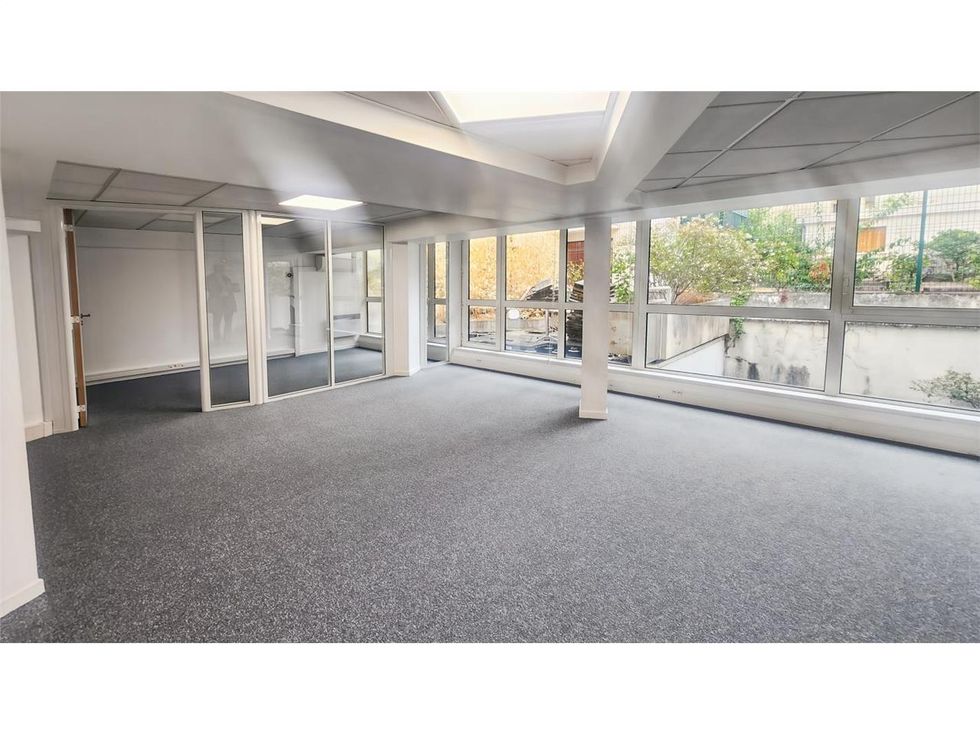 Location bureaux 425 m² non divisibles