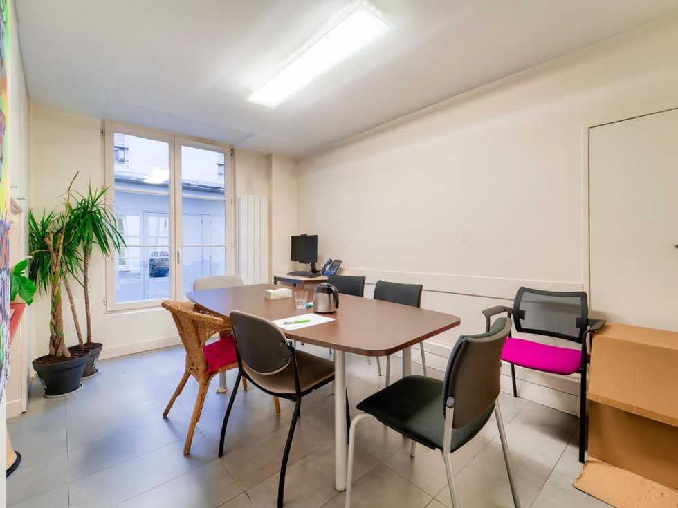 Location bureaux 68 m² non divisibles
