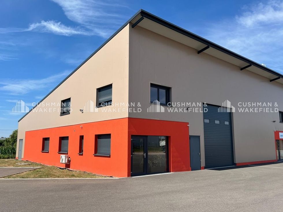 Location activités 407 m² non divisibles