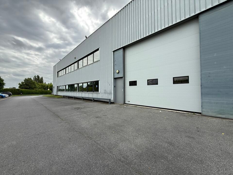France Locaux vous propose des locaux d'activité et bureaux à louer au sein de la zone d'activité du Mesnil Amelot et de l'aéroport Roissy-Charles de Gaulle.