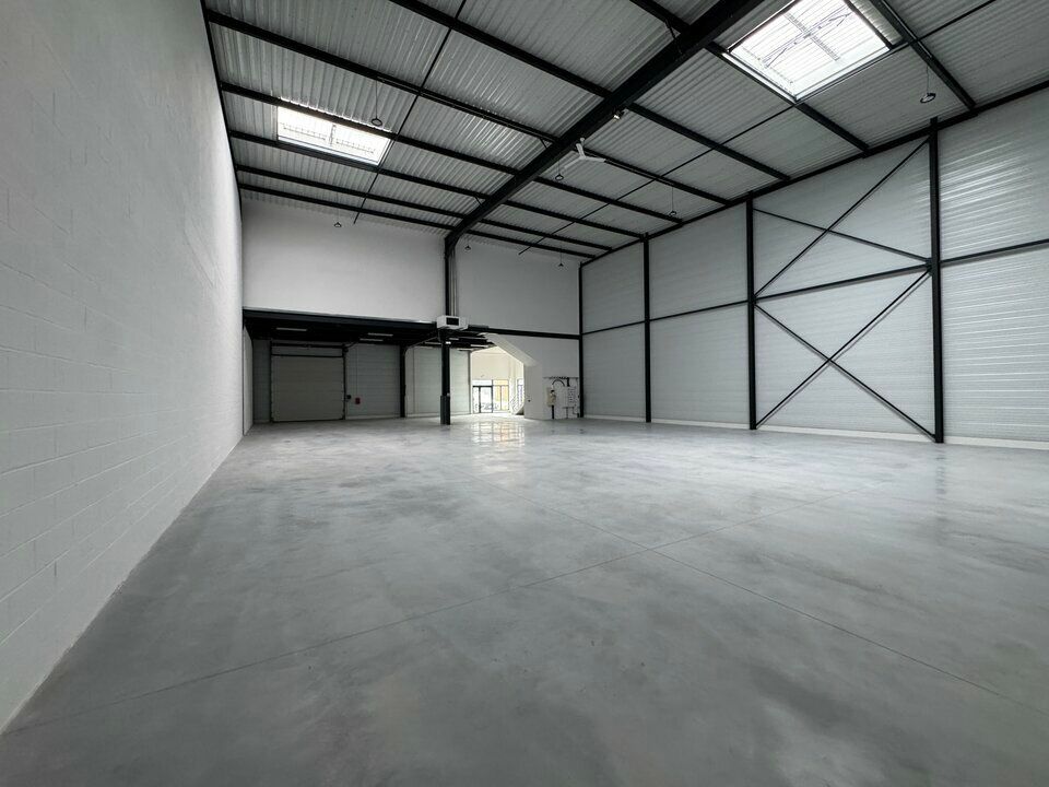Vente local d''activites 502 m² non divisibles