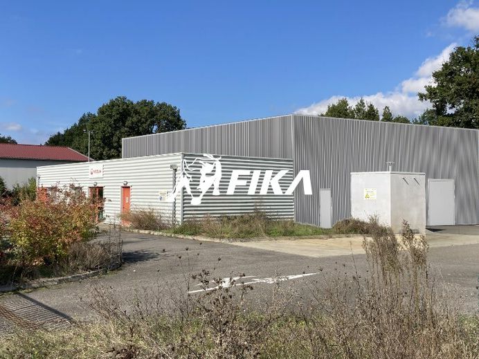 Vente local d''activites 135 m² non divisibles