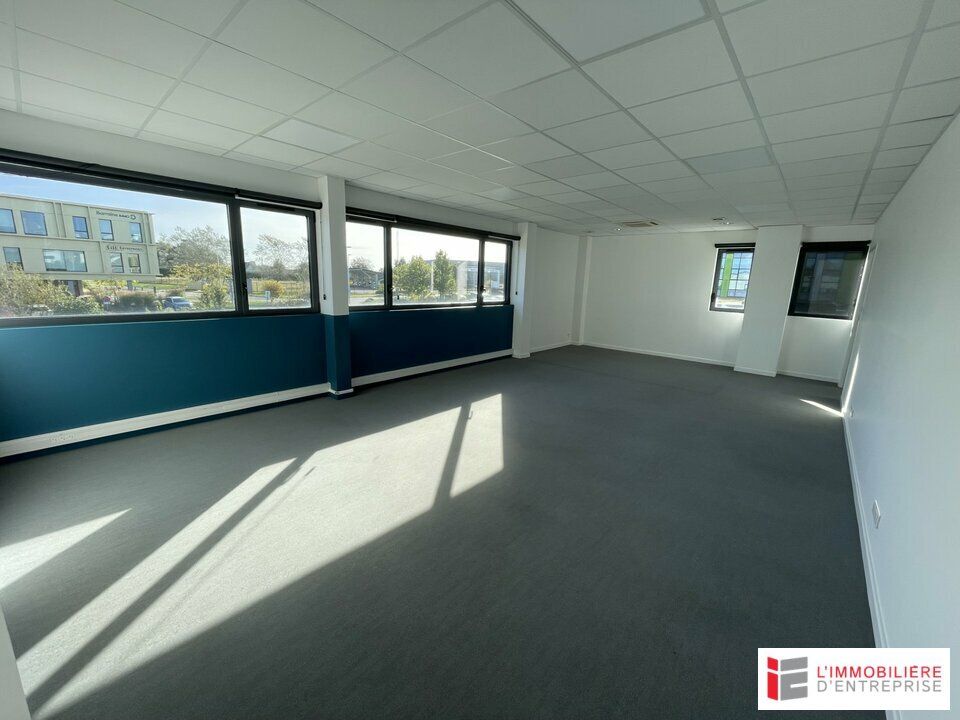 Location bureaux 1019 m² non divisibles