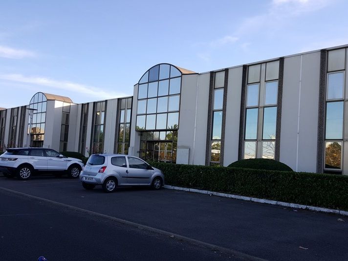 Location entrepôts 503 m² non divisibles