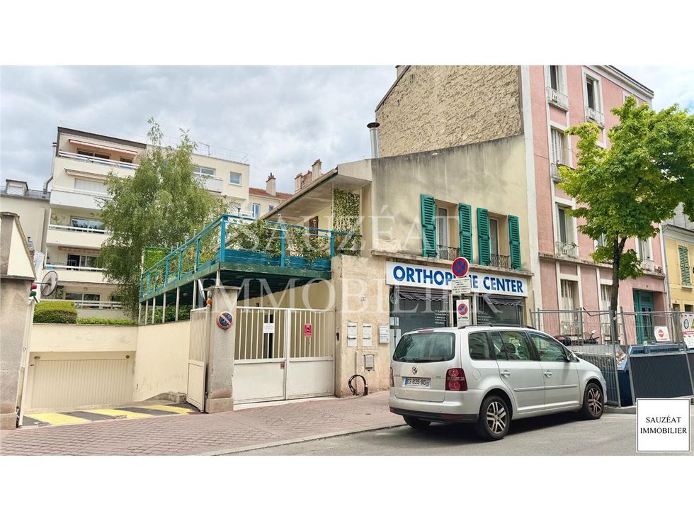 Vente maison/villa 200.00 m² à MONTROUGE