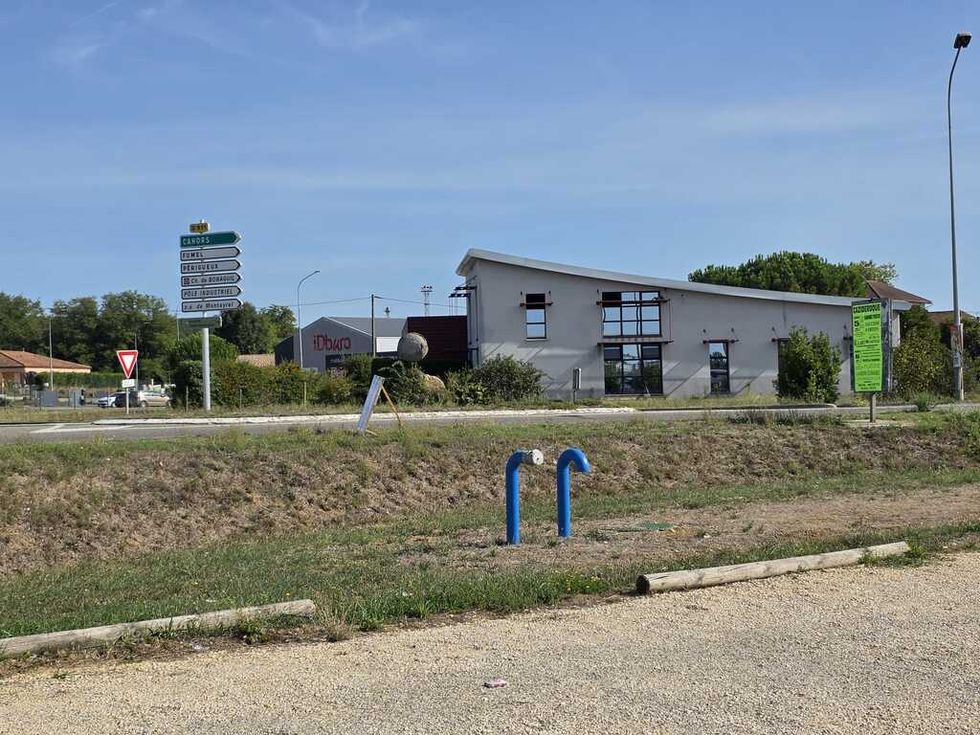 Vente immeuble 500 m² à CONDEZAYGUES