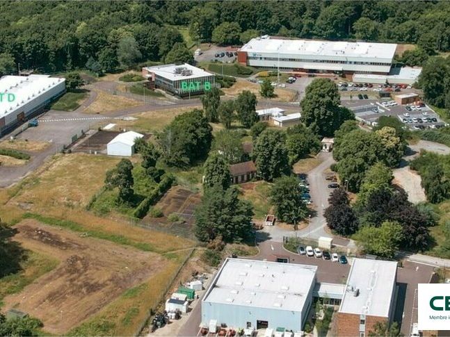 Vente bureaux 2577 m² divisibles à partir de 855 m²
