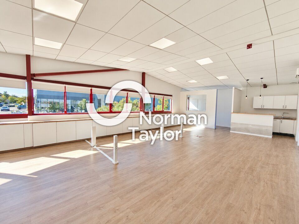 Vente bureaux 140 m² non divisibles