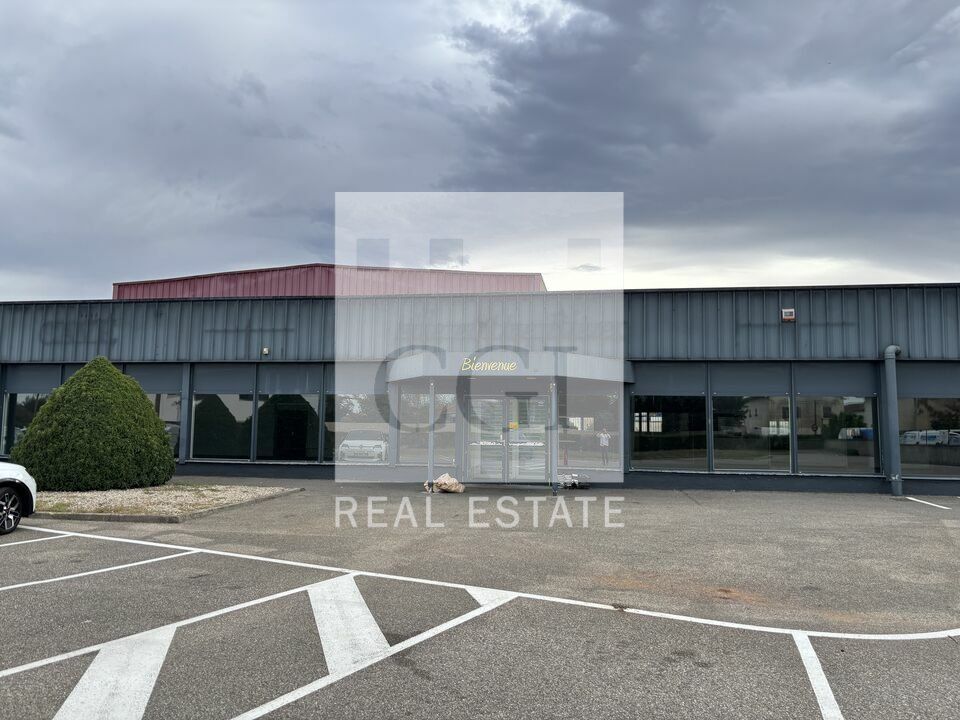 Location local commercial 2006.62 m² divisibles à partir de 401 m²