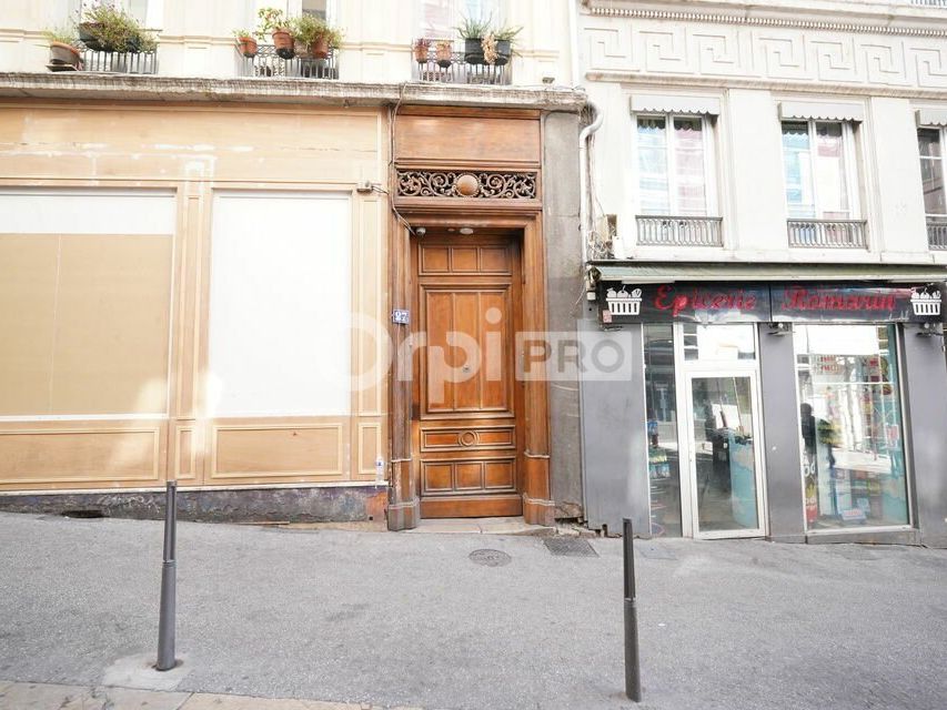 BUREAUX A LOUER - 87 m² - LYON 1