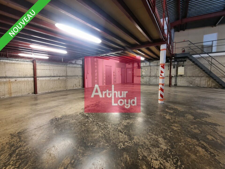 ROMAGNAT A VENDRE LOCAL ACTIVITE 644 M² + MEZZANINE - BATIMENT INDEPENDANT -