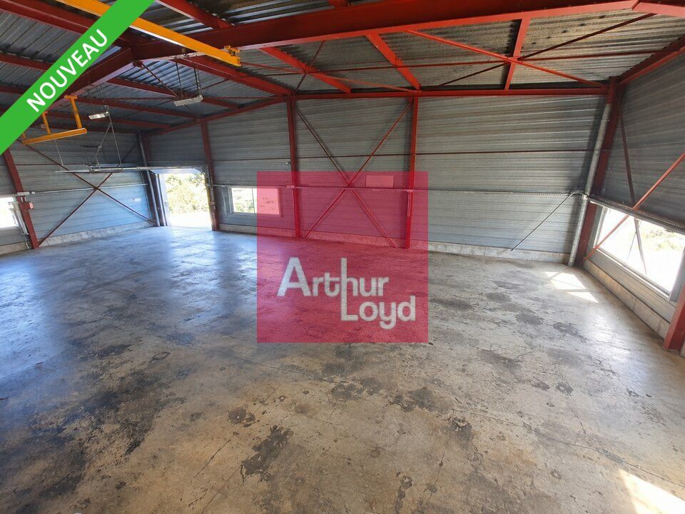 ROMAGNAT  A LOUER LOCAL ACTIVITE 860 M²  - BATIMENT INDEPENDANT -