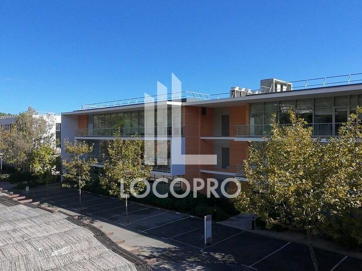 Location bureaux 646 m² non divisibles
