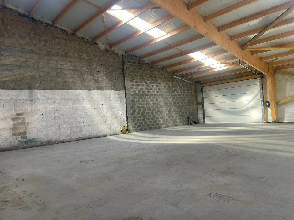 A louer 290 m² d'activité / bureaux à Hérouville saint clair