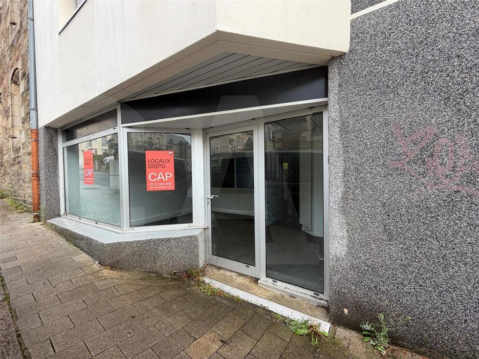 Location local commercial 47 m² à Lannion