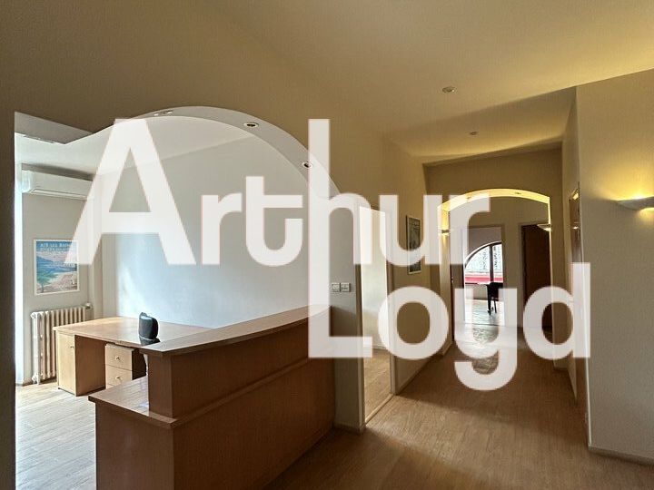 Location bureaux 210 m² non divisibles