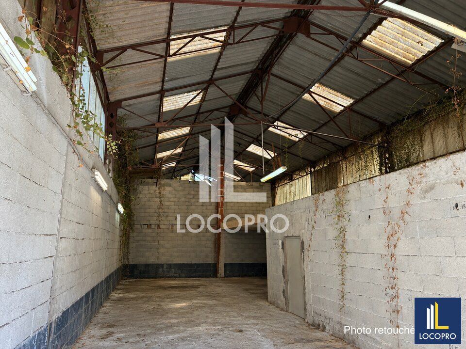 Vente local d''activites 204 m² non divisibles