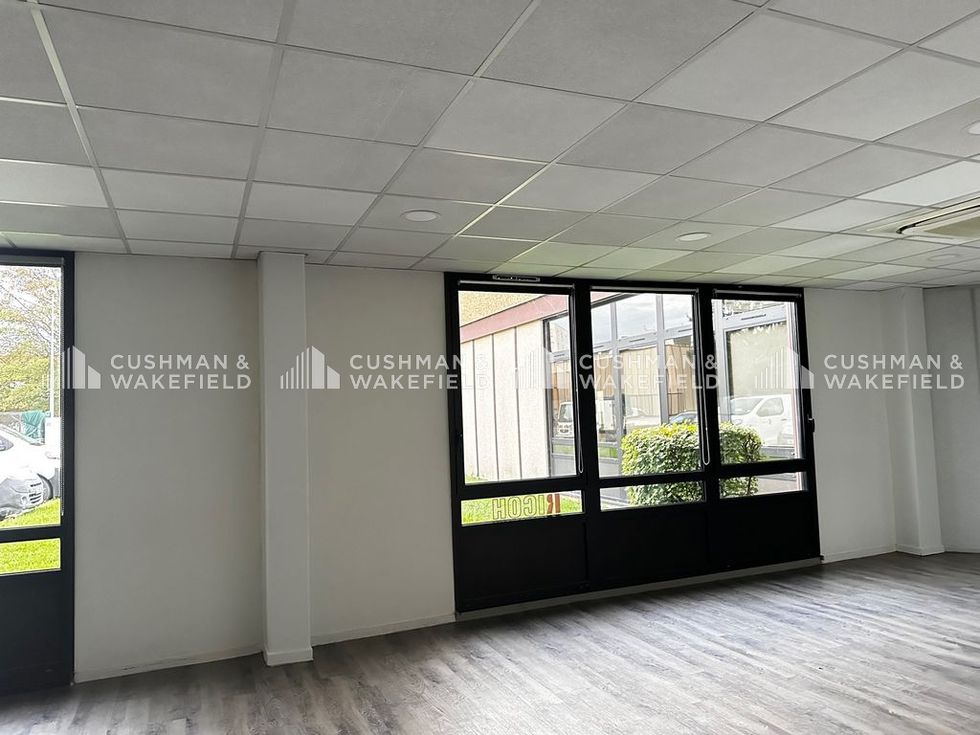 Location bureaux 493 m² non divisibles