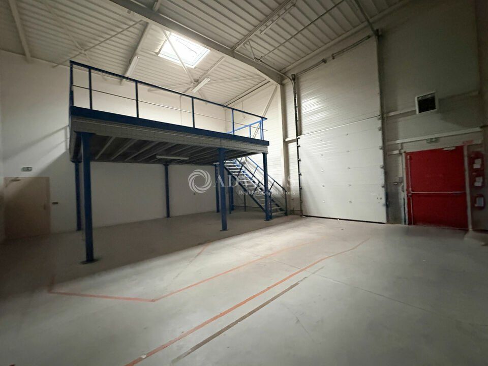Location bureaux 640 m² non divisibles