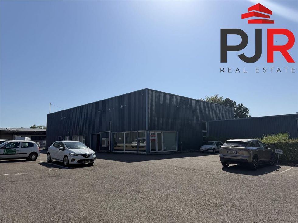 Location local commercial 239 m² à Nancy