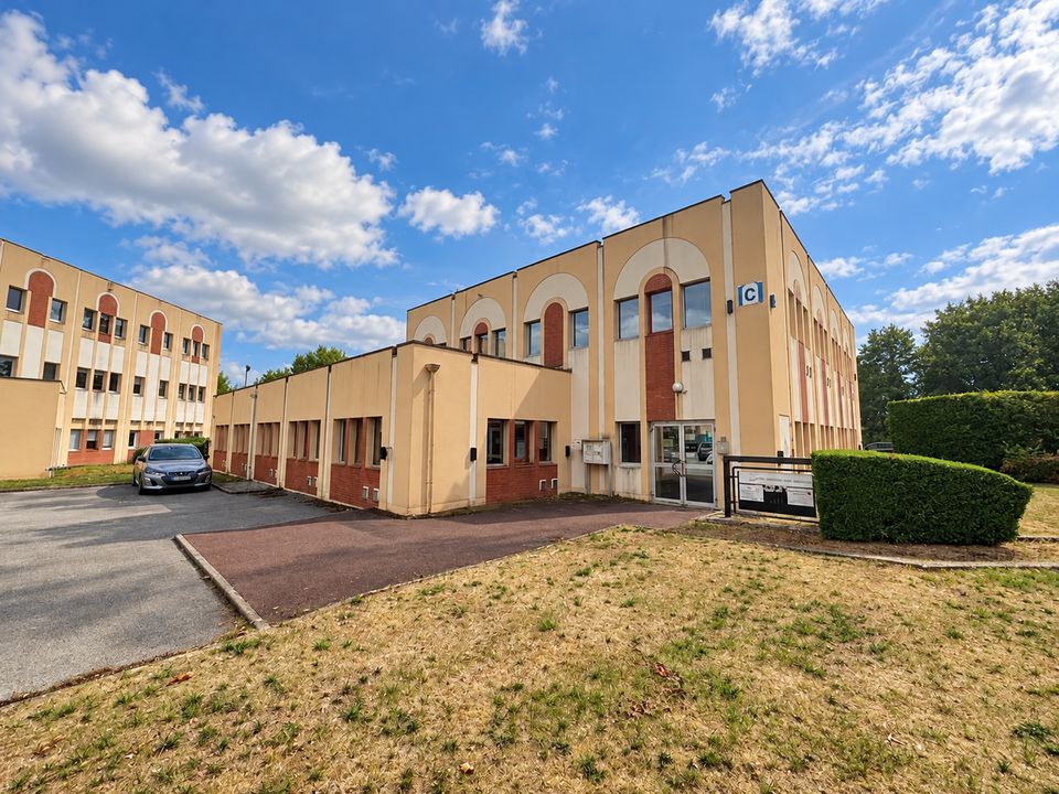 Vente bureaux 169 m² non divisibles
