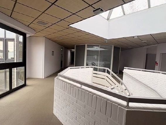 Vente bureaux 2113 m² à Joué-lès-Tours