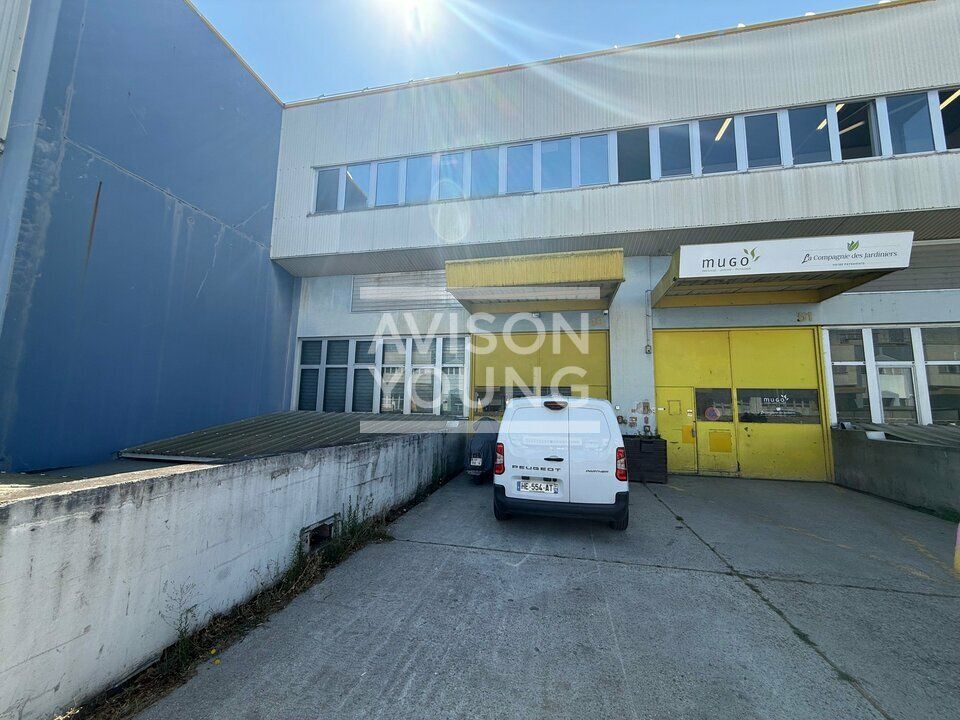 Location local d''activites 1488 m² non divisibles
