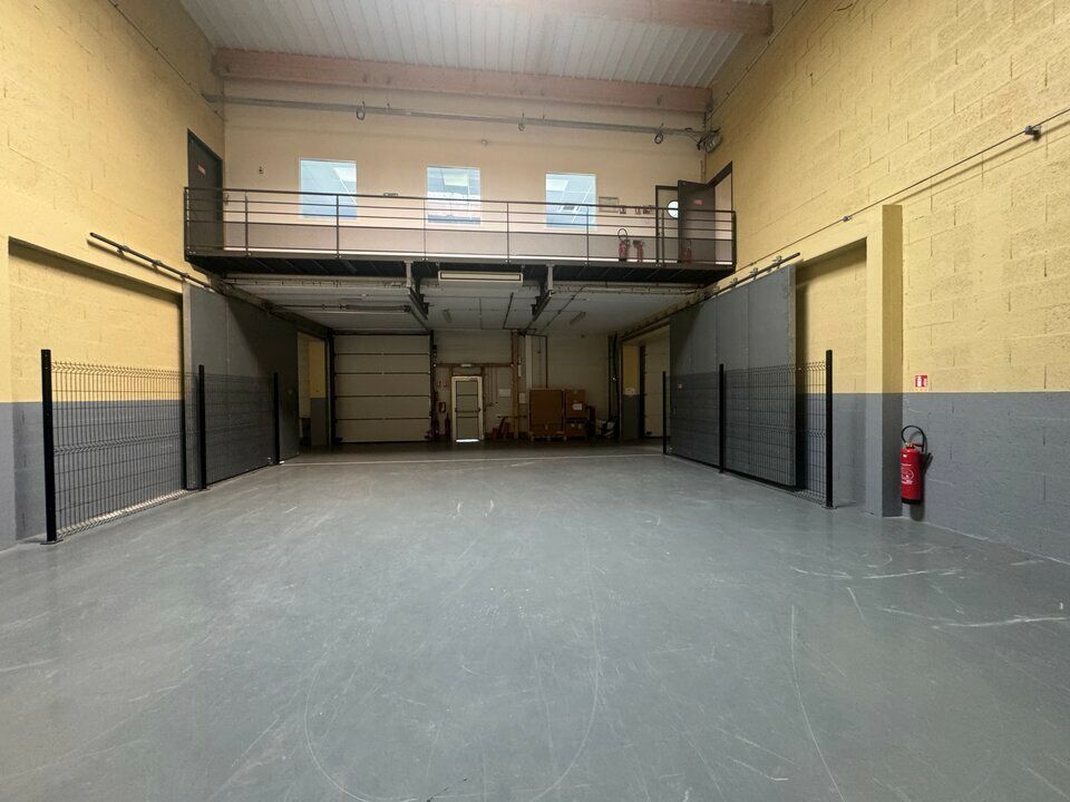 Vente local d''activites 206 m² non divisibles