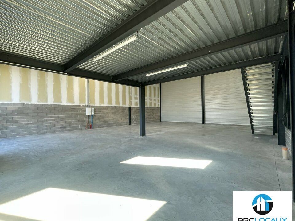 Vente local d''activites 223 m² non divisibles
