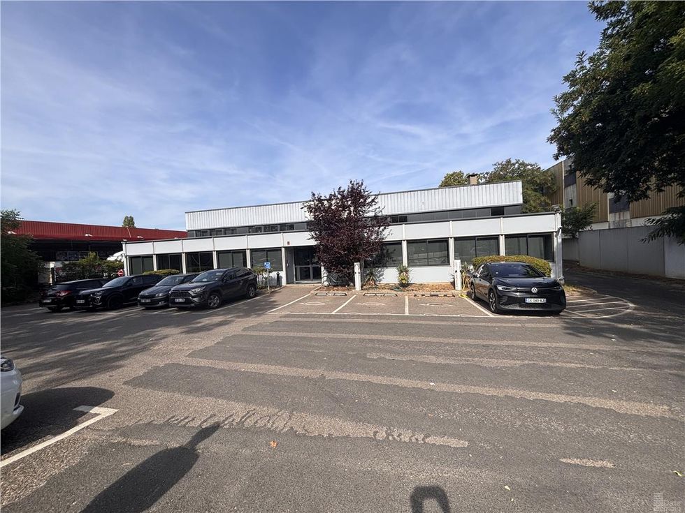 Location entrepôts 1284 m² non divisibles
