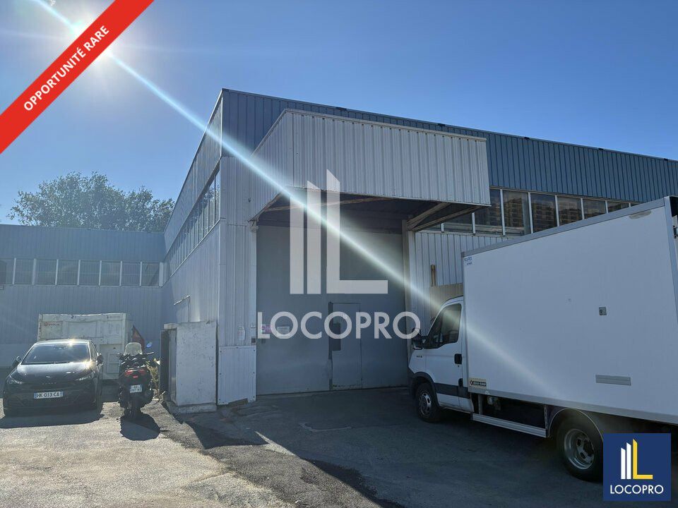 Location local d''activites 701 m² non divisibles