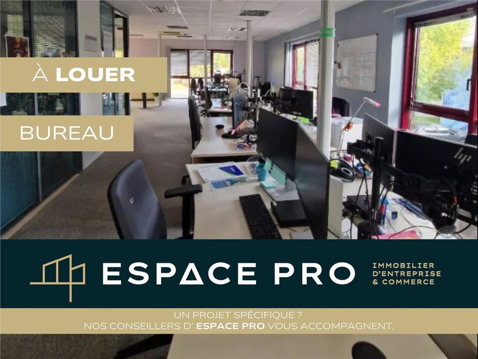 Location bureaux 470.00 m² à Caen