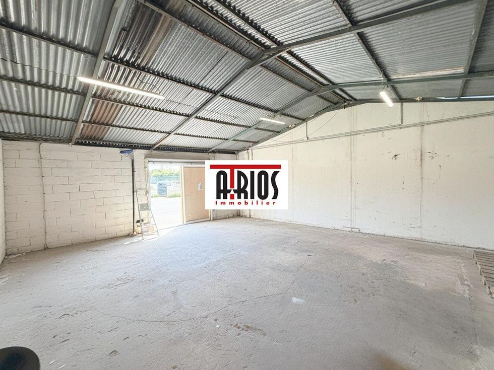 Location local d''activités 63.00 m² à La Farlède