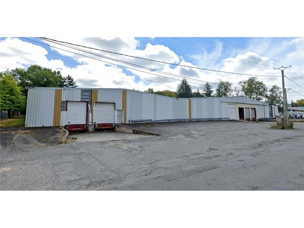 5806 m² dispo à Lons