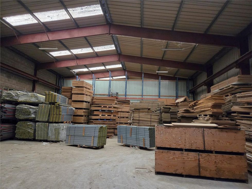 Location local 600 m² à Montlouis-sur-Loire