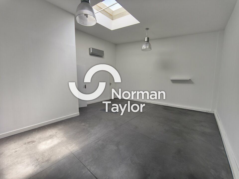 Location bureaux 42 m² non divisibles