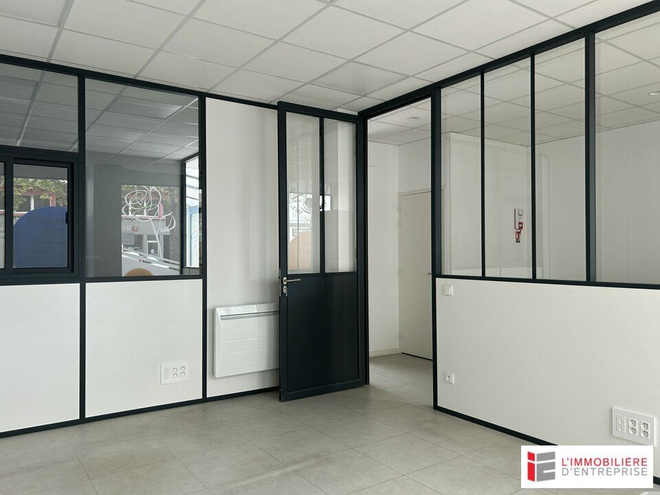Location bureaux 108 m² non divisibles