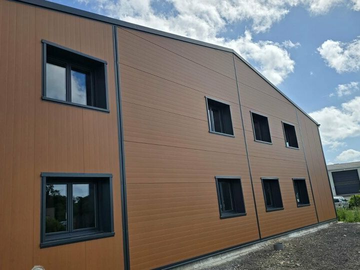 LOCAL D'ACTIVITE DE 1440m² DISPONIBLE A LA VENTE.