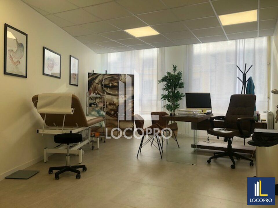 Vente bureaux 226.5 m² non divisibles