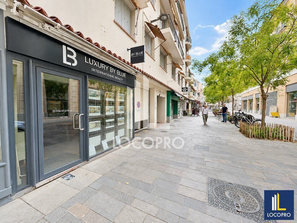 Location local commercial 48.17 m² non divisibles