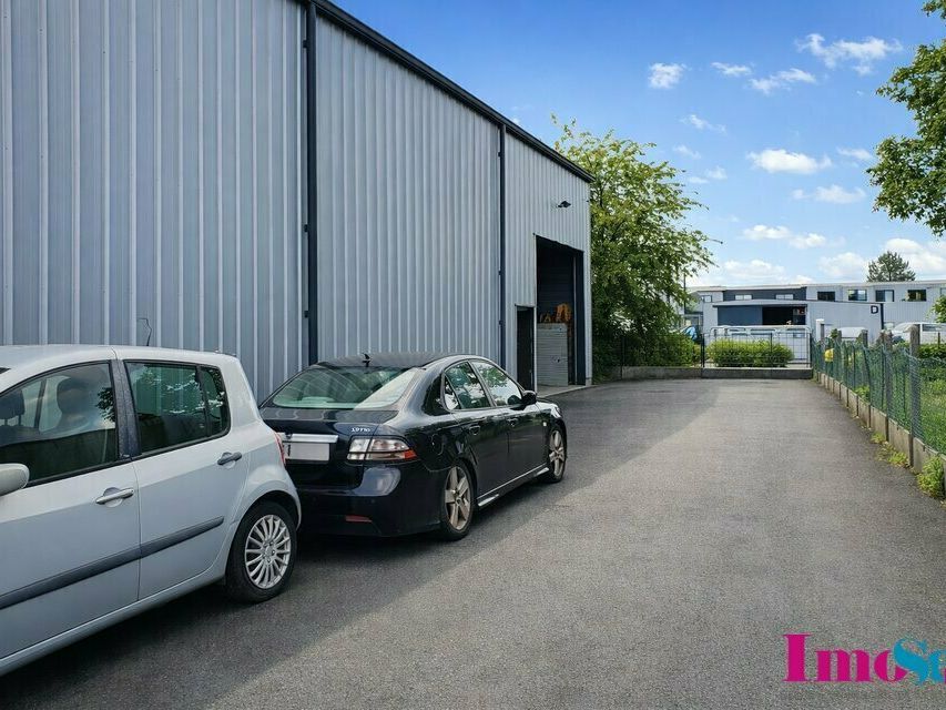 Location entrepot 150 m² non divisibles