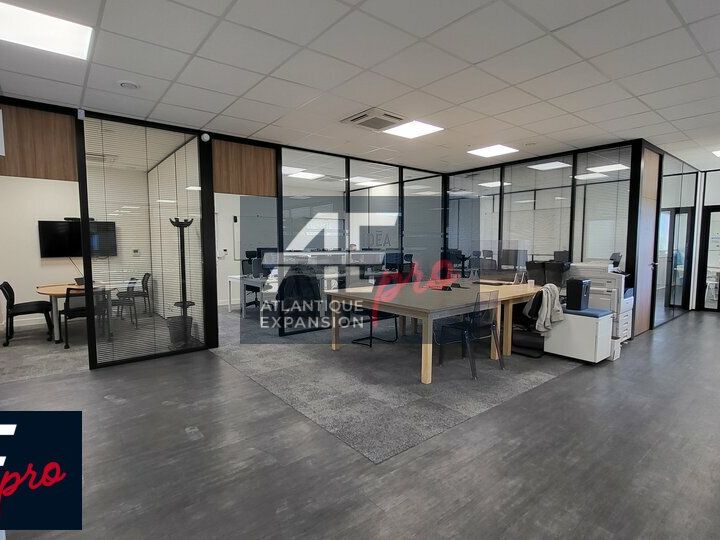Location bureaux 729.01 m² non divisibles