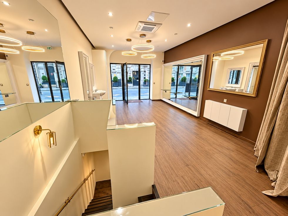 Location boutique 115 m² non divisibles