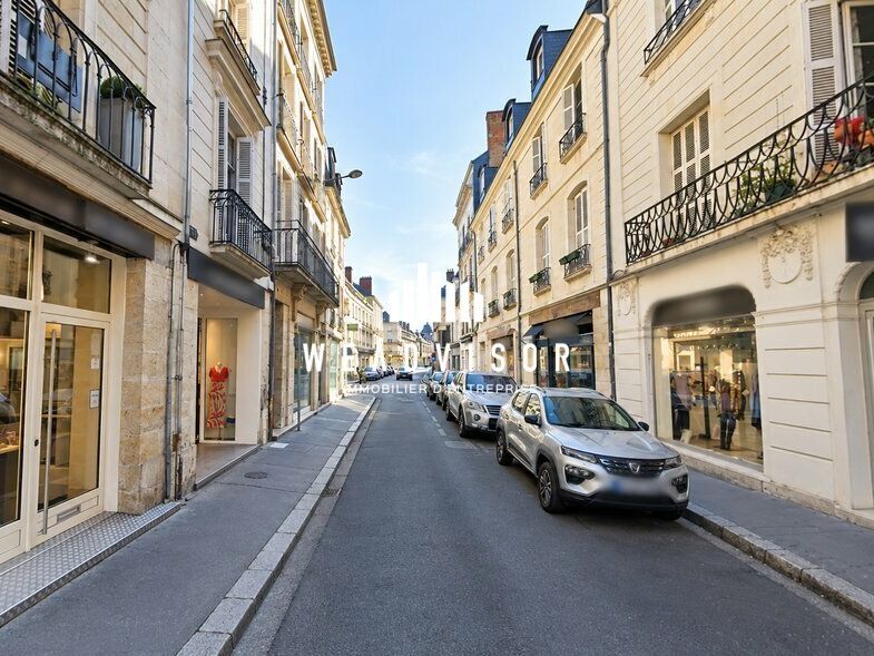 Vente local commercial 101.56 m² non divisibles