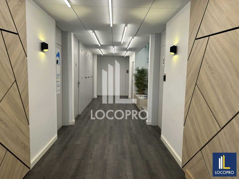 A VENDRE OU A LOUER - BUREAUX - 88 M2 UTILES - SOPHIA ANTIPOLIS