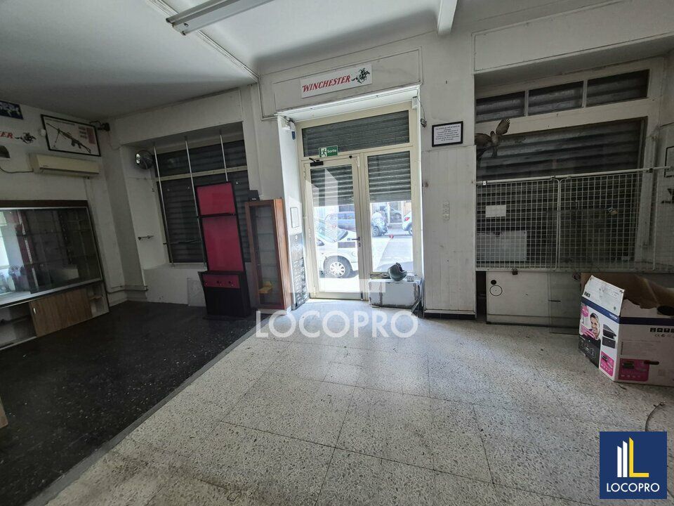 Location local commercial 50 m² non divisibles