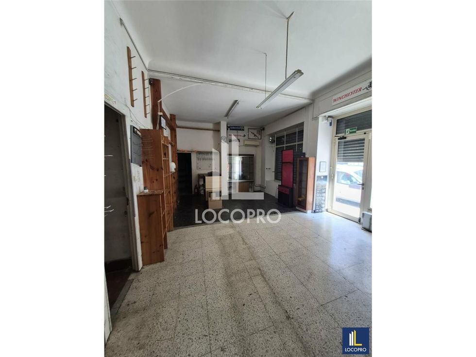 A LOUER - LOCAL COMMERCIAL - 80 M2 - NICE CENTRE
