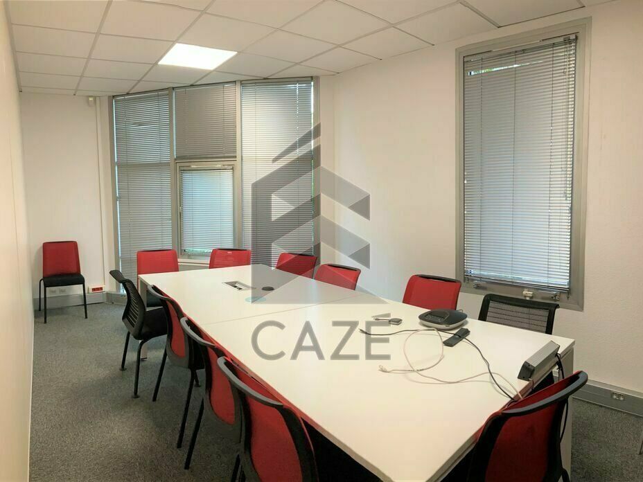 IMMEUBLE INDEPENDANT DE BUREAUX A VENDRE / A LOUER - PESSAC